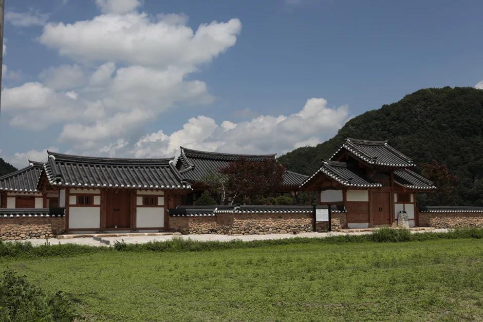 산청 읍청정, 단성면 강누리 계곡 옆 고즈넉한 정자